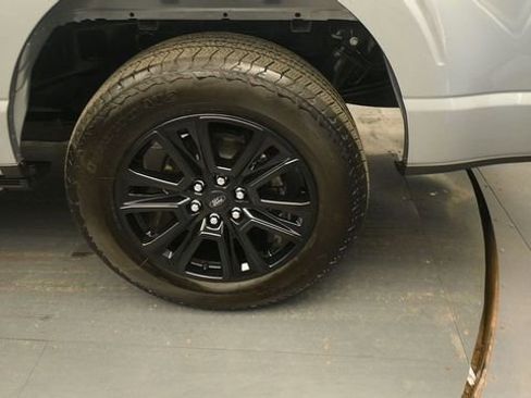Certified 2024 Ford F150 Platinum w/ Equipment Group 702A High AWD/4WD image 9