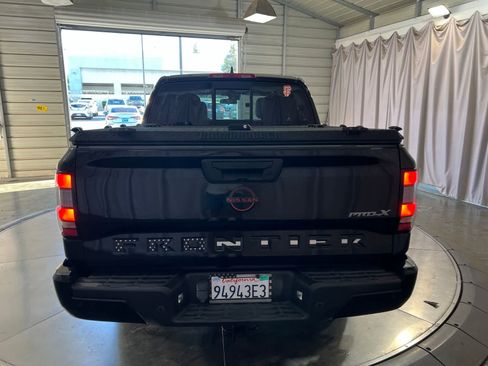 Used 2022 Nissan Frontier Pro-X RWD image 6