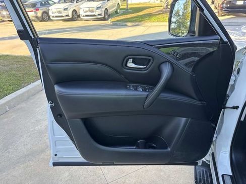 Used 2024 INFINITI QX80 Luxe image 20