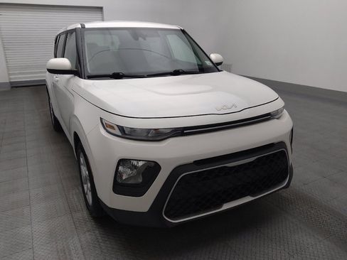 Used 2022 Kia Soul LX w/ Technology Package image 14
