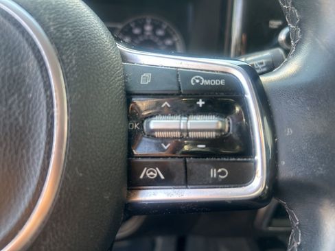 Used 2023 Kia Sorento S w/ Panoramic Sunroof Package FWD image 20