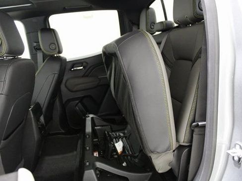 New 2026 Chevrolet Colorado ZR2 w/ Technology Package image 23