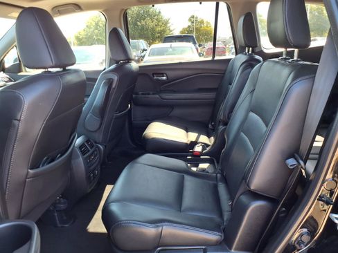 Used 2019 Honda Pilot Elite image 19