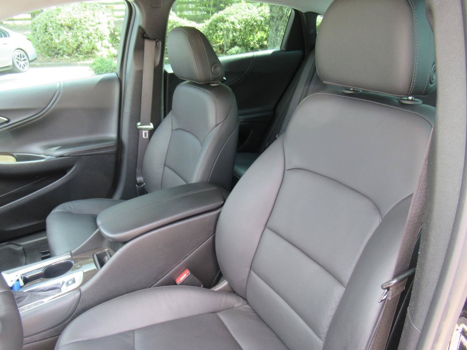 Used 2022 Chevrolet Malibu Premier FWD image 18