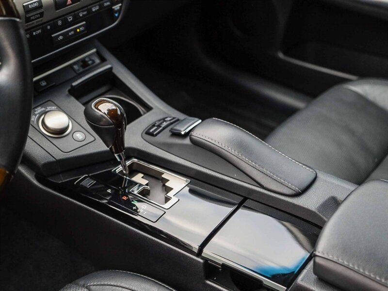 Used 2013 Lexus ES 350 w/ Luxury Pkg FWD image 23
