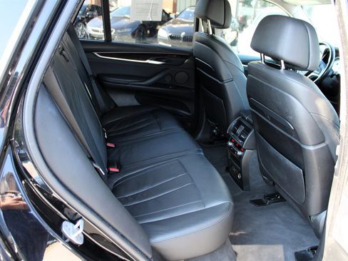 Used 2015 BMW X5 xDrive35d image 19