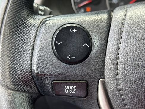 Used 2016 Toyota RAV4 LE FWD image 24