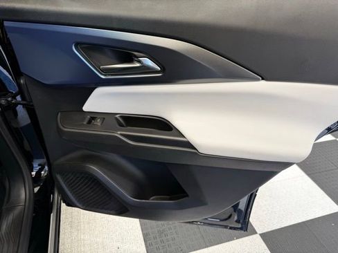 New 2026 Chevrolet Equinox EV LT image 25