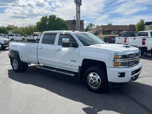 Used 2017 Chevrolet Silverado 3500 High Country w/ Duramax Plus Package AWD/4WD image 4