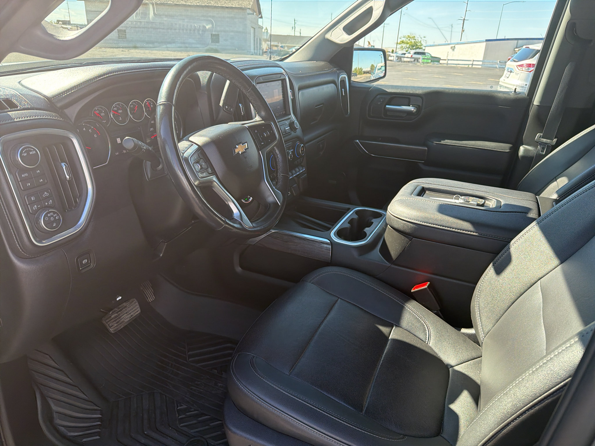 Used 2021 Chevrolet Silverado 1500 LTZ AWD/4WD image 12