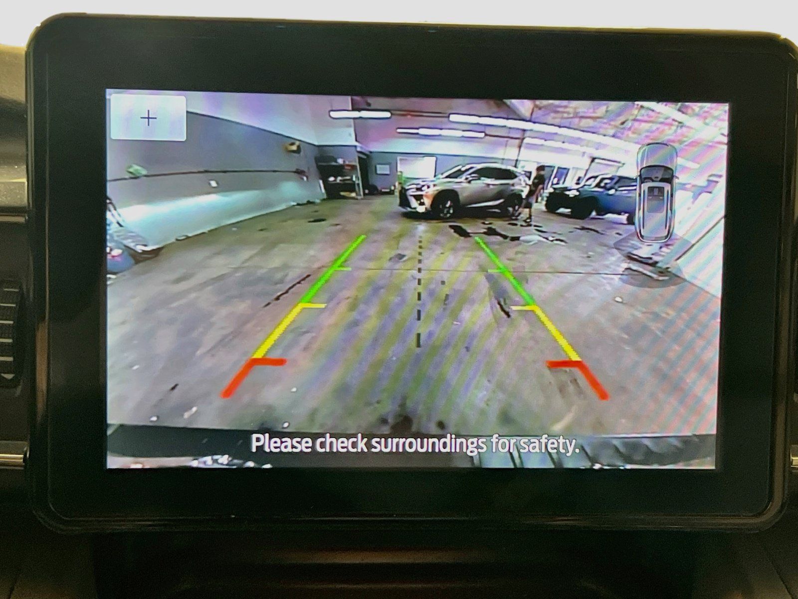 Used 2024 Ford Explorer XLT w/ Equipment Group 202A RWD image 9