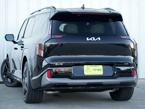 Used 2024 Kia EV9 GT-Line image 6