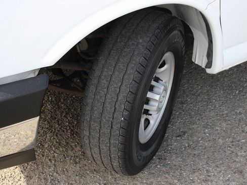 Used 2019 Chevrolet Express 3500 w/ Power Convenience Package image 34