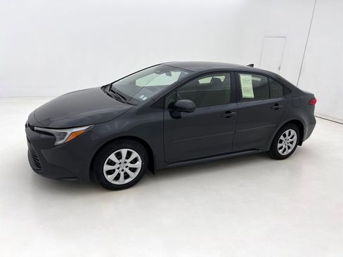 Used 2024 Toyota Corolla LE image 5