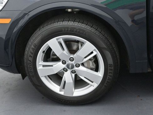 Used 2018 Audi Q5 2.0T Premium Plus w/ Premium Plus Package AWD/4WD image 38