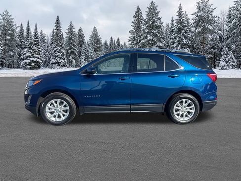 Used 2019 Chevrolet Equinox LT w/ Sun & Navigation Package image 2