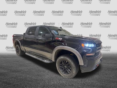 Used 2020 Chevrolet Silverado 1500 LT Trail Boss AWD/4WD image 3
