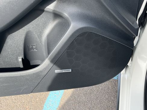 Used 2022 Subaru Crosstrek 2.5i Limited w/ Moonroof Package 2 image 18