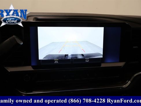 Used 2024 Chevrolet Silverado 2500 LT w/ Convenience Package image 17