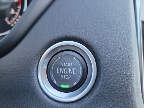 Used 2023 Cadillac XT4 Luxury w/ Cold Weather Package image 23