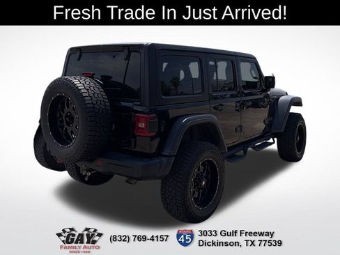 Used 2018 Jeep Wrangler Unlimited Rubicon AWD/4WD image 9