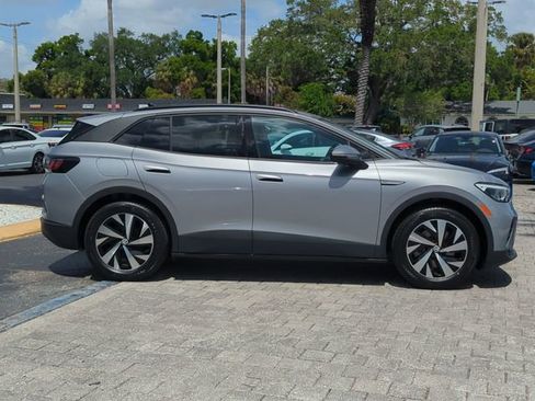 Certified 2023 Volkswagen ID.4 Pro image 2