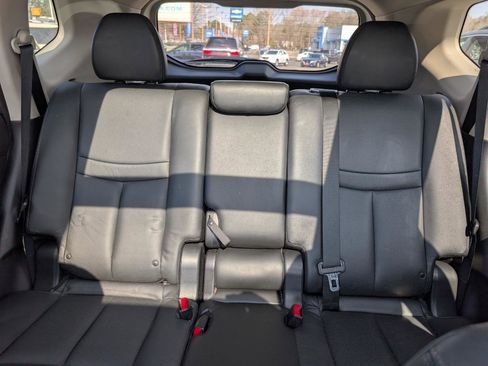 Used 2015 Nissan Rogue SL w/ SL Premium Package image 28