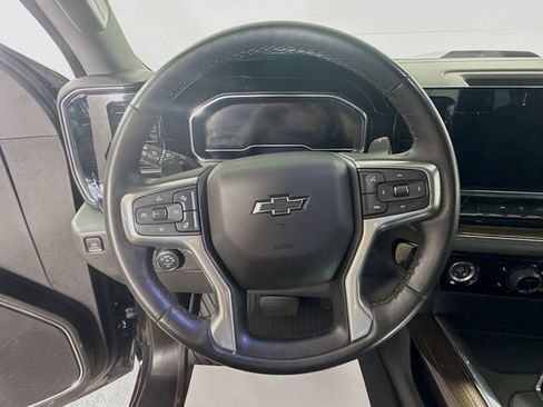 Used 2024 Chevrolet Silverado 1500 LT Trail Boss w/ LPO, Dark Essentials Package AWD/4WD image 15