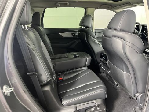 Certified 2023 Acura MDX FWD w/ Technology Package image 7
