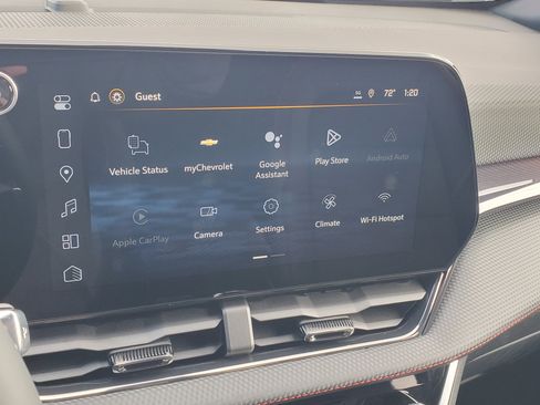 New 2026 Chevrolet Equinox RS w/ LPO, Floor Liner Package FWD image 17