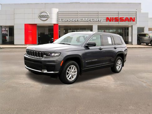 Used 2025 Jeep Grand Cherokee L Laredo image 7