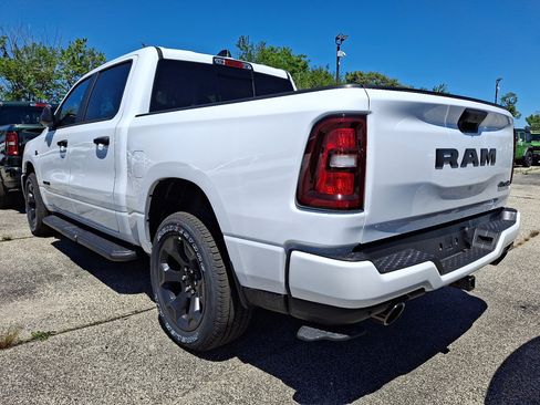 New 2026 RAM 1500 Express AWD/4WD image 4