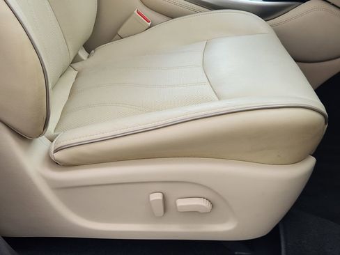 Used 2017 INFINITI QX60 Base w/ Premium Plus Package image 23