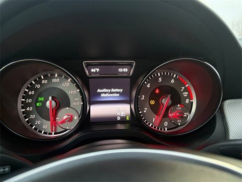 Used 2014 Mercedes-Benz CLA 250 4MATIC image 22