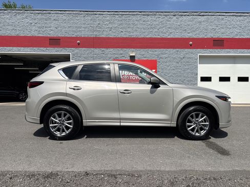 Used 2025 MAZDA CX-5 AWD 2.5 S w/ Select Package image 2