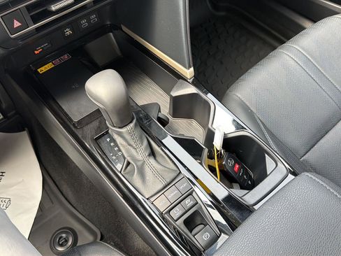 Used 2026 Toyota Camry XSE w/ Premium Plus Package FWD image 15