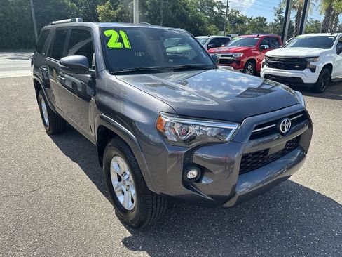 Used 2021 Toyota 4Runner SR5 Premium w/ Moonroof Package RWD image 10