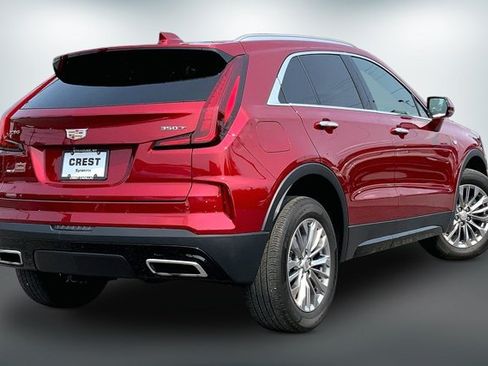 Used 2024 Cadillac XT4 Premium Luxury w/ Cold Weather Package AWD/4WD image 13