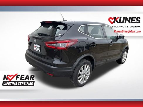 Used 2021 Nissan Rogue Sport S image 10