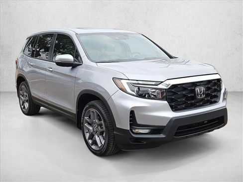 Used 2023 Honda Passport EX-L image 3