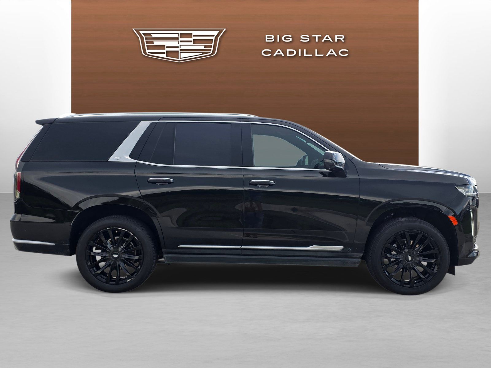 Used 2024 Cadillac Escalade Premium Luxury w/ Performance Package AWD/4WD image 6