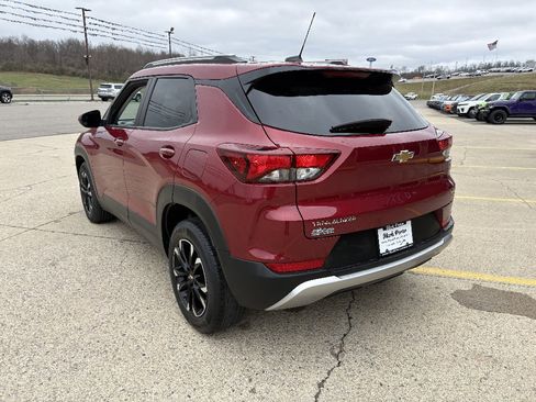 Used 2021 Chevrolet TrailBlazer LT image 3
