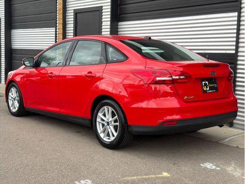 Used 2015 Ford Focus SE FWD image 7