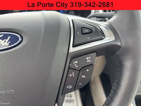 Used 2021 Ford Edge Titanium AWD/4WD image 9