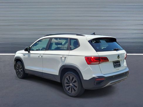 Used 2024 Volkswagen Taos S FWD image 4