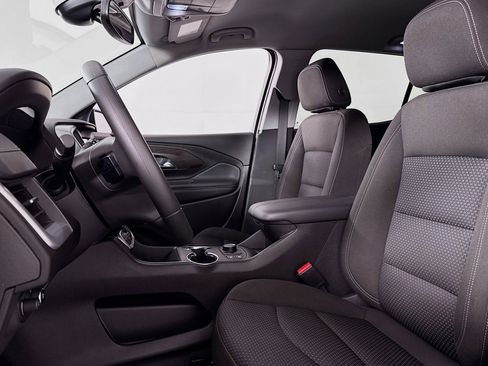 Used 2024 GMC Terrain SLE w/ Driver Convenience Package image 16