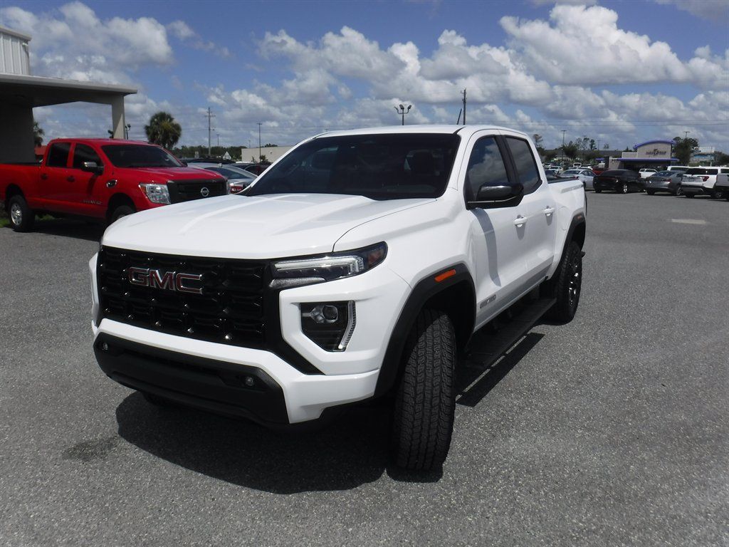 Used 2025 GMC Canyon Elevation w/ Convenience Package AWD/4WD image 31