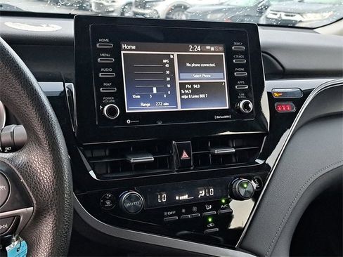 Used 2024 Toyota Camry LE image 27