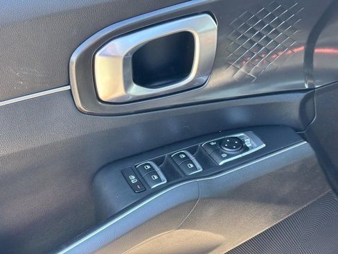 Used 2021 Kia Sorento S AWD/4WD image 19