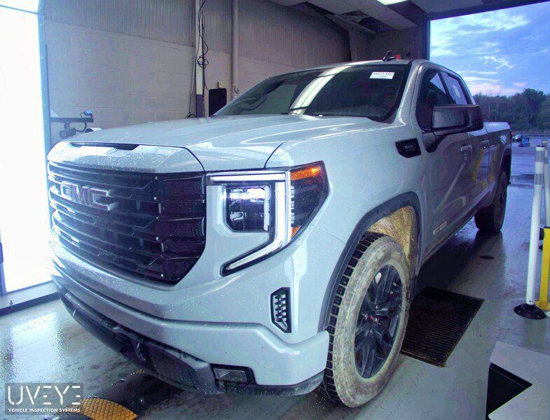 Used 2024 GMC Sierra 1500 Elevation AWD/4WD image 2